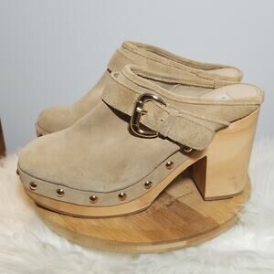 NWT Steve Madden Women's Hilde Clog in Tan Suede